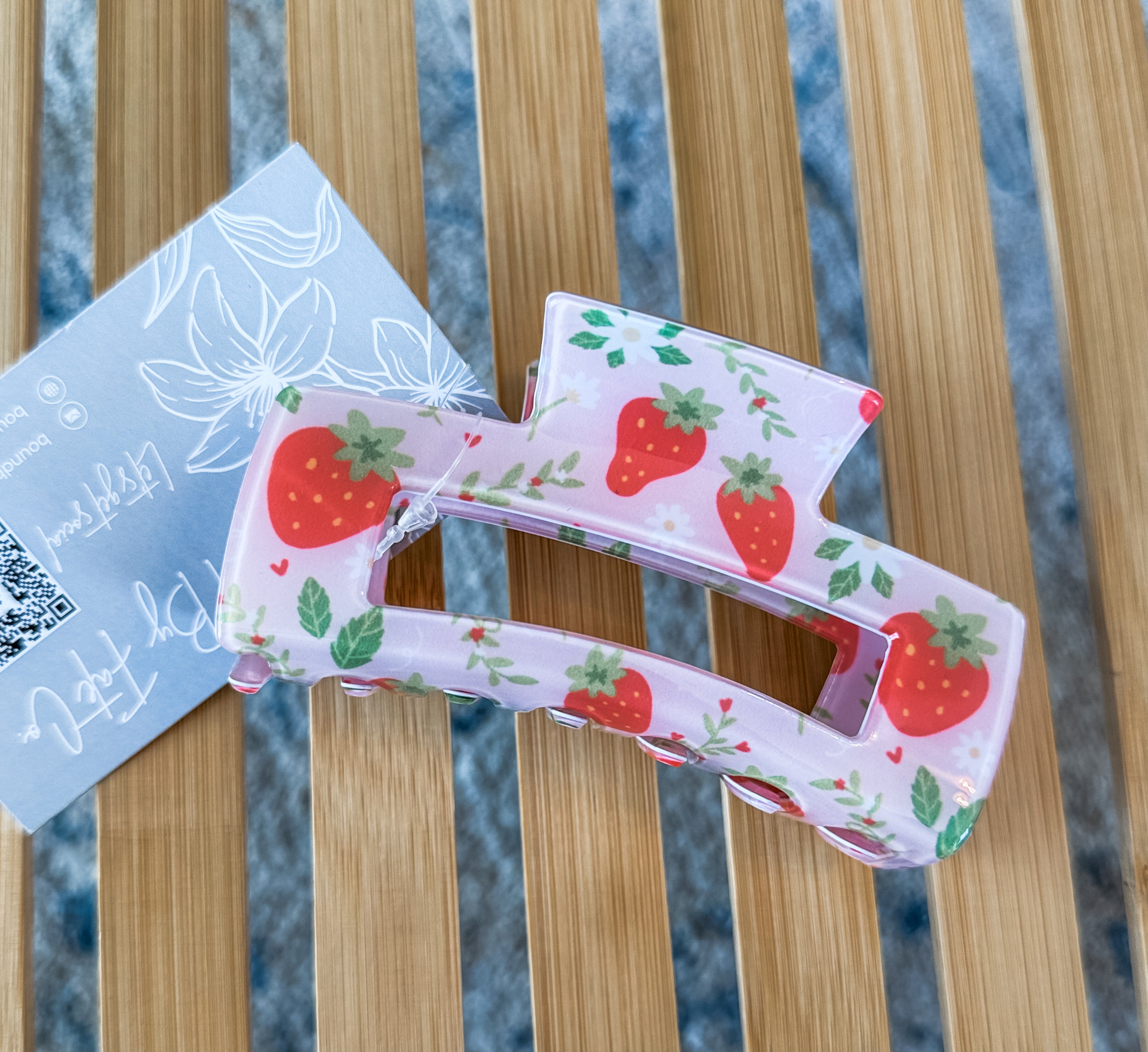 Jumbo Strawberry Claw Clip
